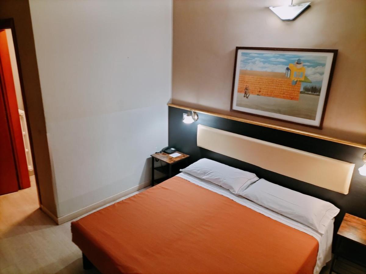 Hotel Mm Dateo Милано Екстериор снимка