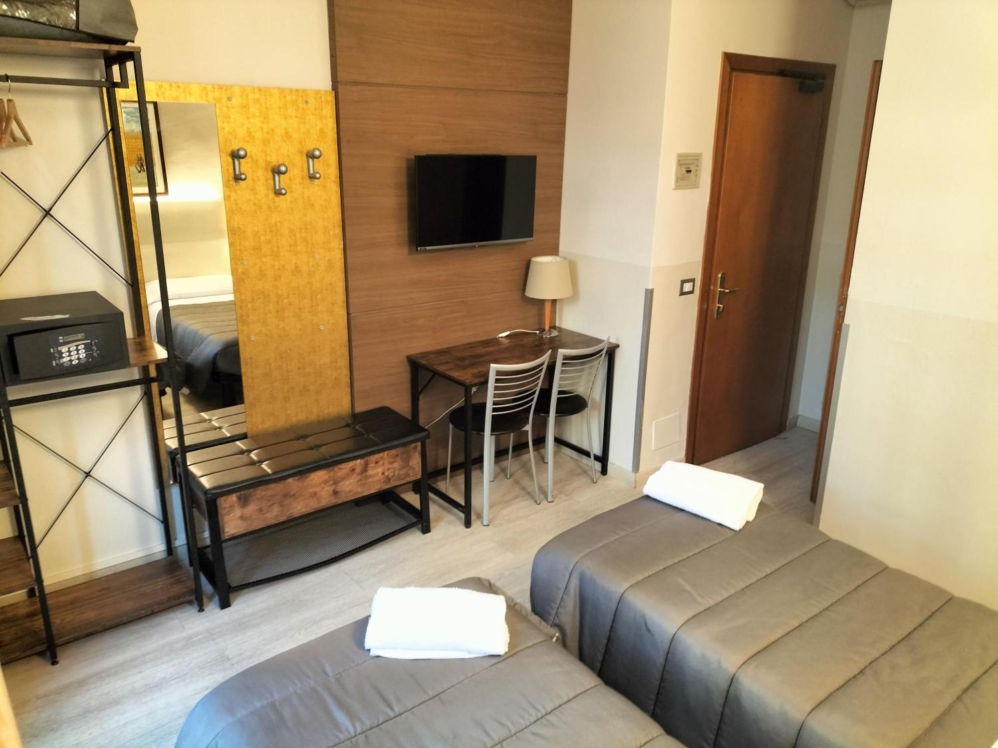Hotel Mm Dateo Милано Екстериор снимка