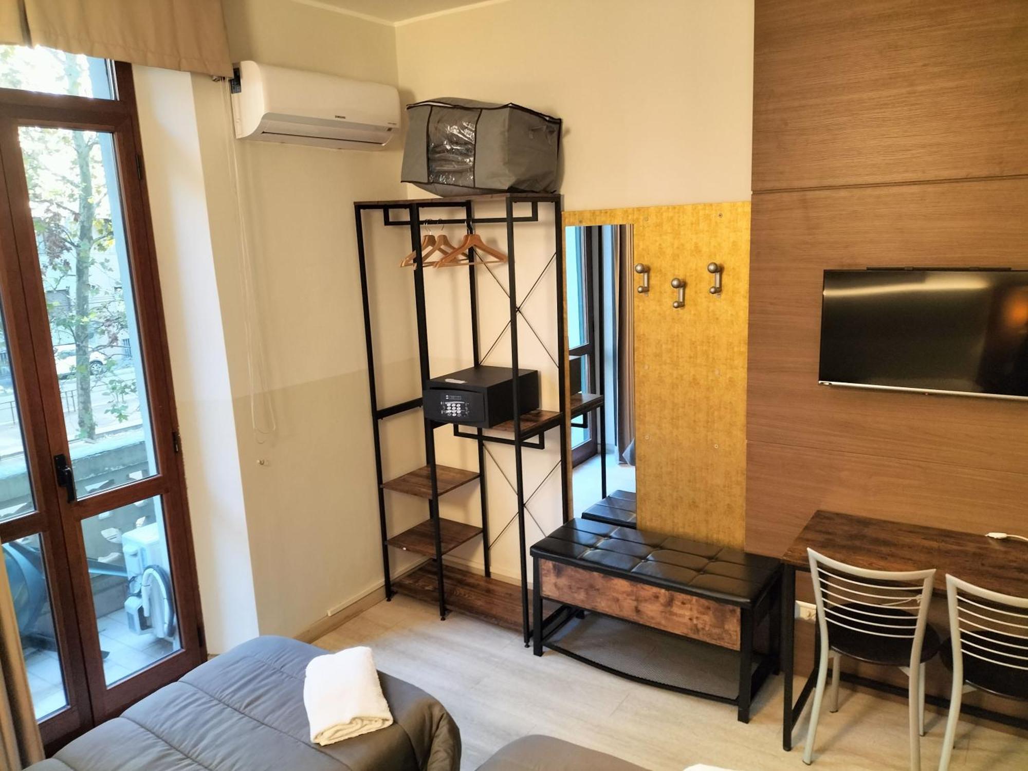Hotel Mm Dateo Милано Екстериор снимка