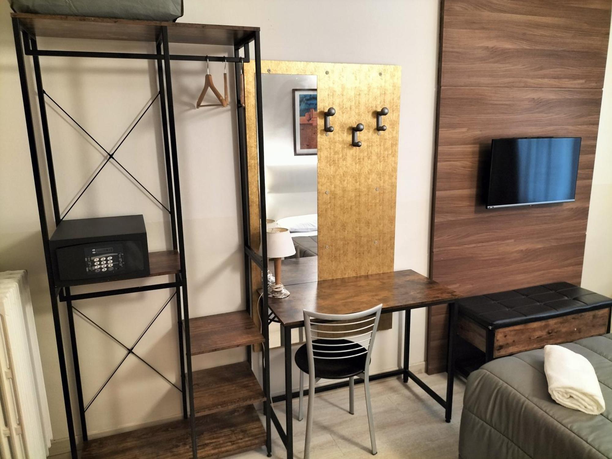 Hotel Mm Dateo Милано Екстериор снимка