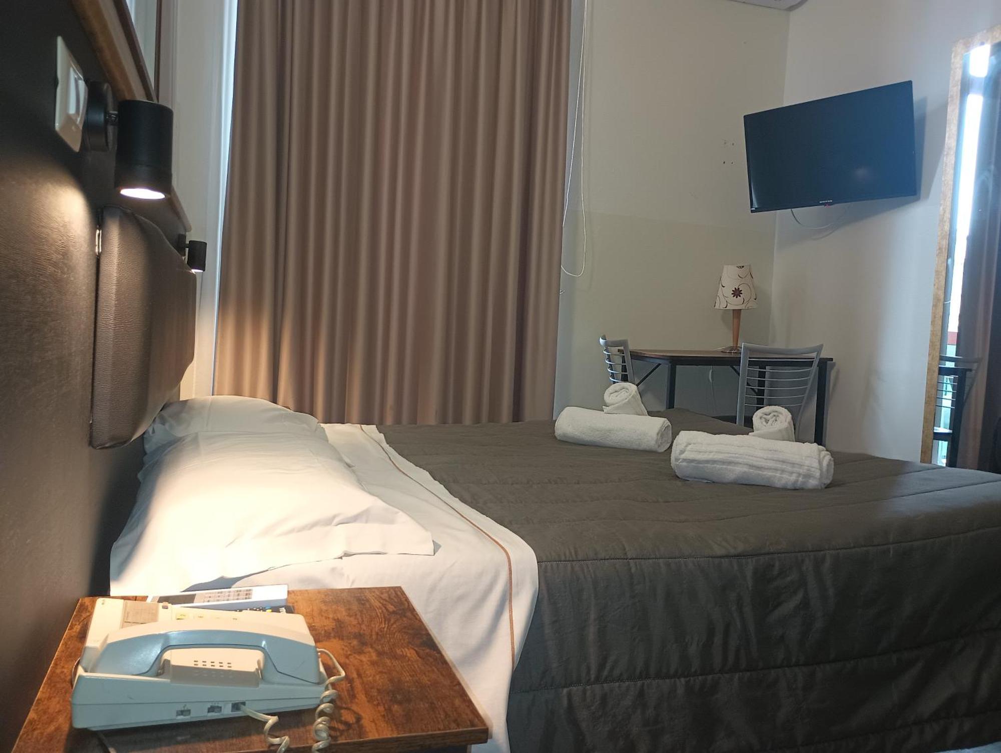 Hotel Mm Dateo Милано Екстериор снимка