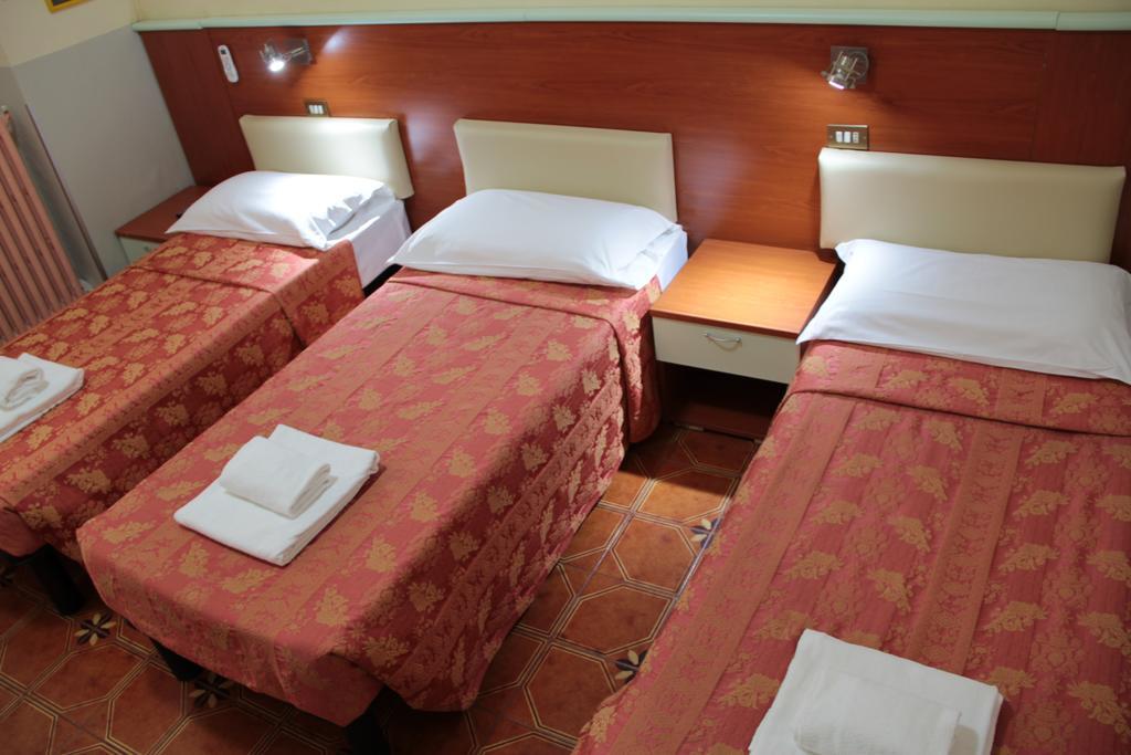 Hotel Mm Dateo Милано Екстериор снимка
